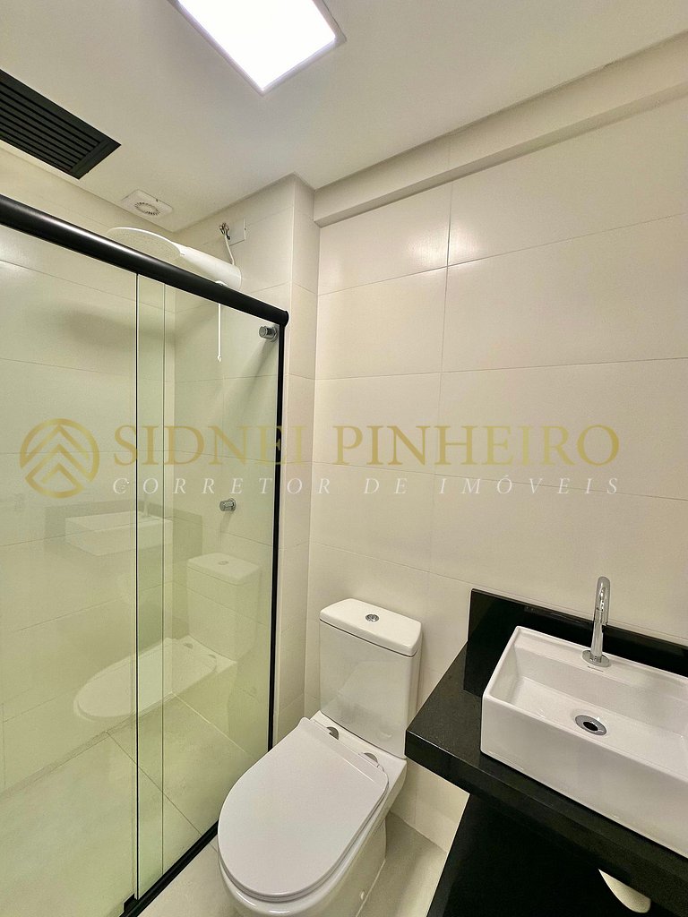 037 - Apartamento 02 suítes na Praia da Lagoinha