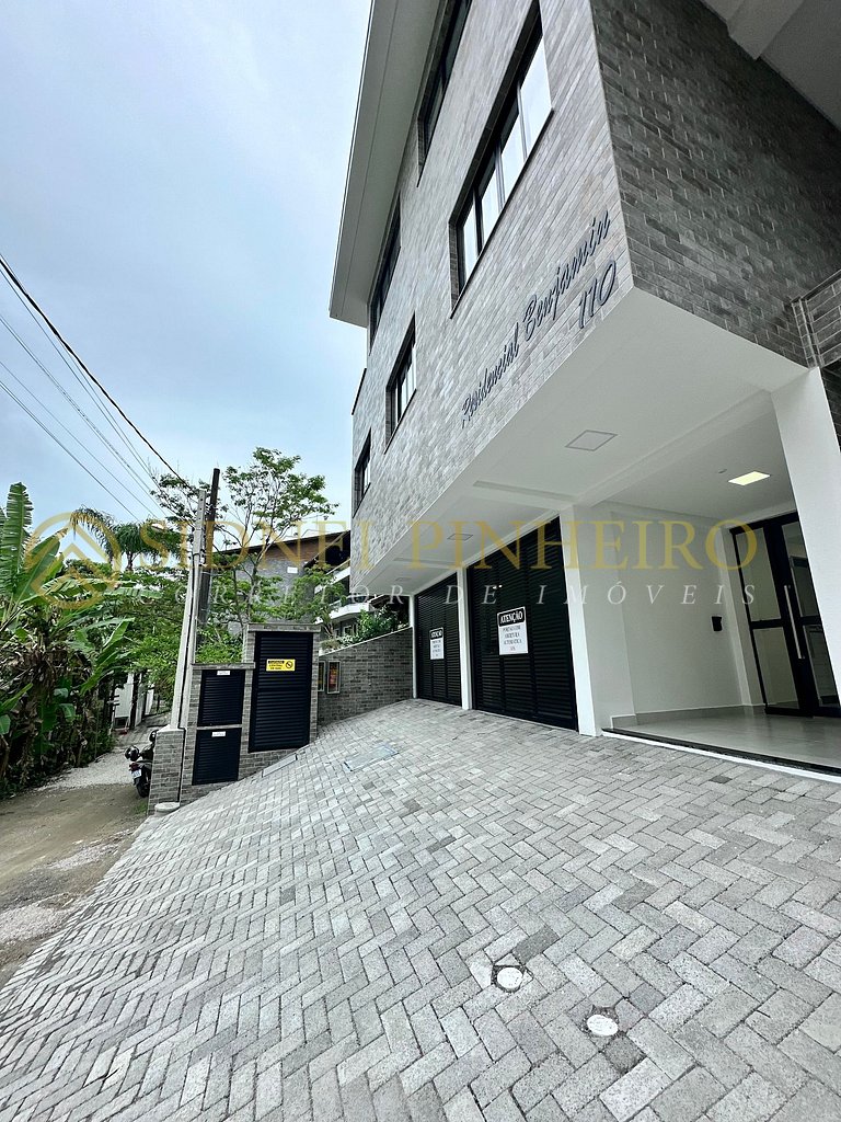 037 - Apartamento 02 suítes na Praia da Lagoinha