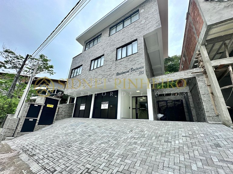 038 - Apartamento 02 dormitórios na Praia da Lagoinha