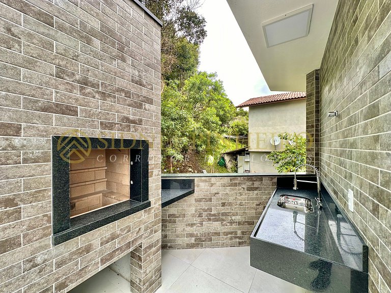 038 - Apartamento 02 dormitórios na Praia da Lagoinha