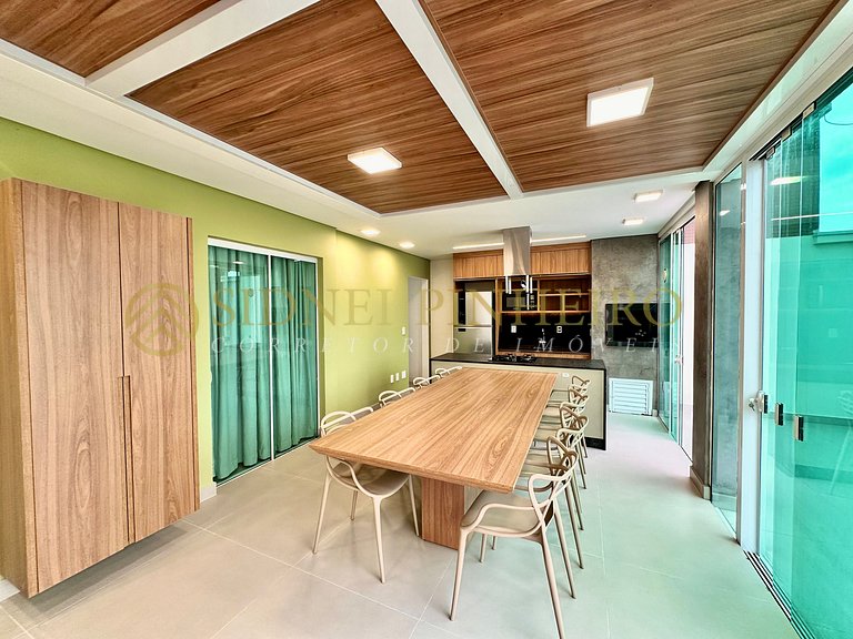 012 - Cobertura duplex na Praia de Mariscal