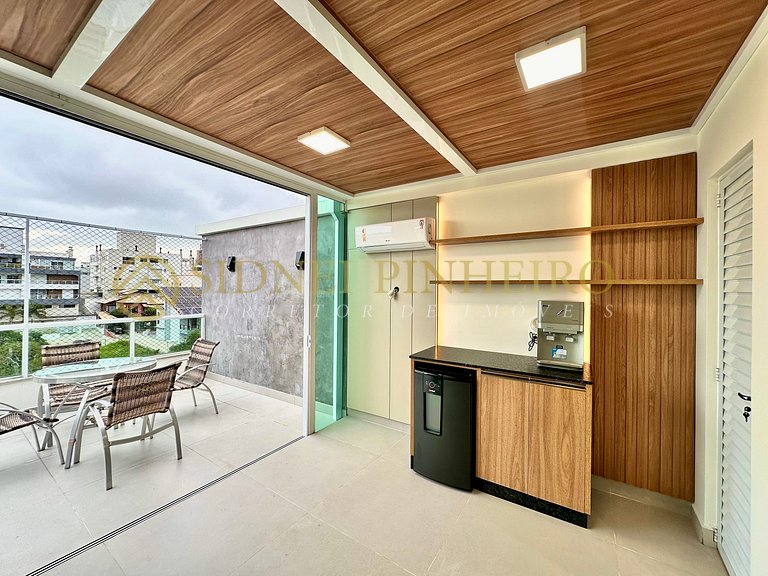 012 - Cobertura duplex na Praia de Mariscal