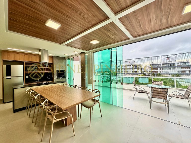 012 - Cobertura duplex na Praia de Mariscal