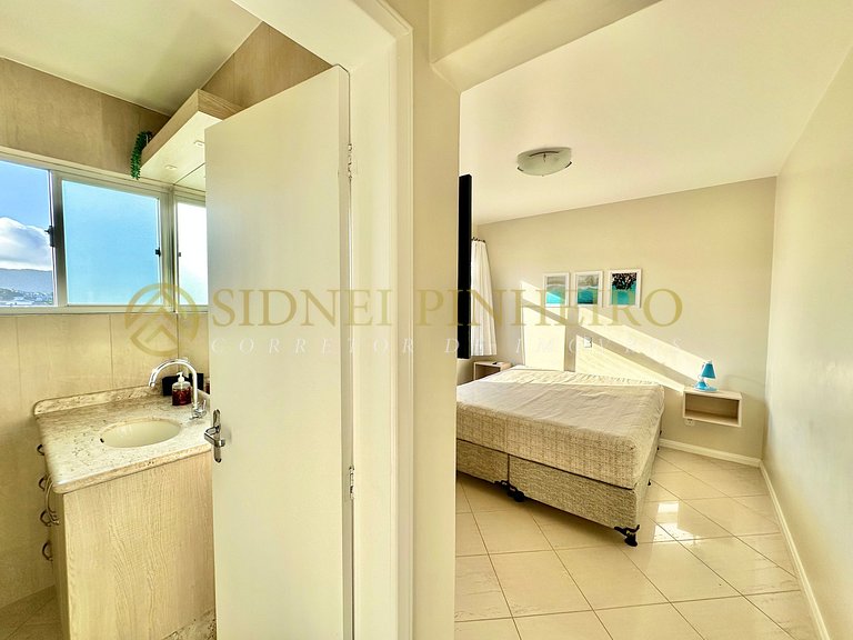 016 - Cobertura quadra mar 04 dormitórios no Centro