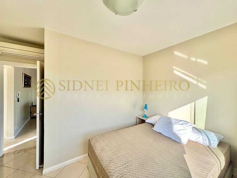 016 - Cobertura quadra mar 04 dormitórios no Centro