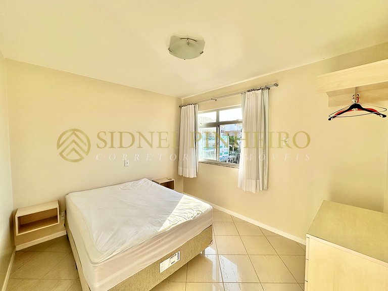 016 - Cobertura quadra mar 04 dormitórios no Centro