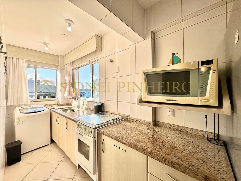 016 - Cobertura quadra mar 04 dormitórios no Centro