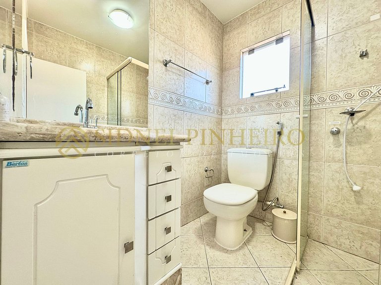 016 - Cobertura quadra mar 04 dormitórios no Centro