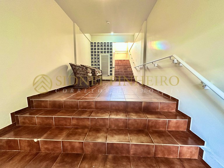 016 - Cobertura quadra mar 04 dormitórios no Centro