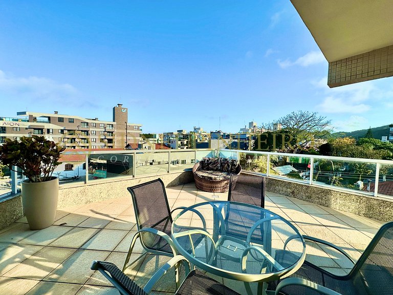 016 - Cobertura quadra mar 04 dormitórios no Centro