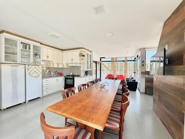 009 - Cobertura 4 dormitórios na Praia de Bombas