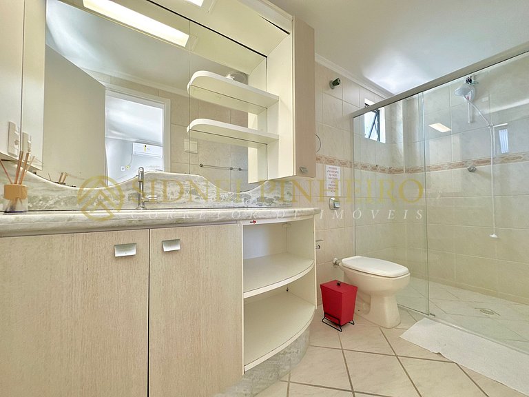 009 - Cobertura 4 dormitórios na Praia de Bombas