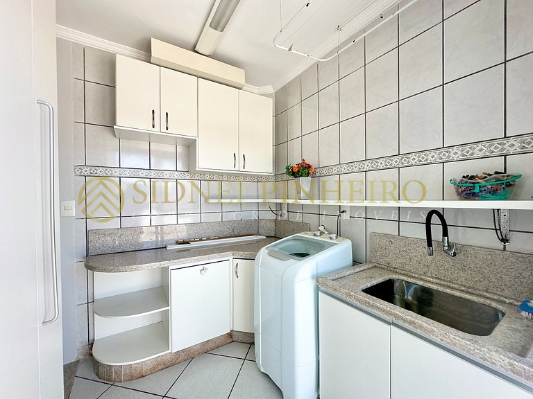 009 - Cobertura 4 dormitórios na Praia de Bombas