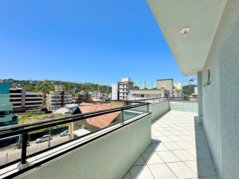 009 - Cobertura 4 dormitórios na Praia de Bombas