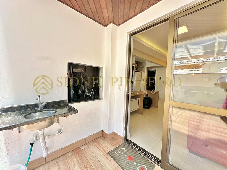 034 - Apartamento 02 dormitórios na Praia de Bombas