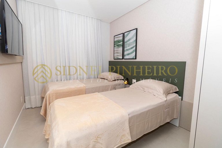 519 - Apartamento 03 dormitórios na Praia de Bombinhas