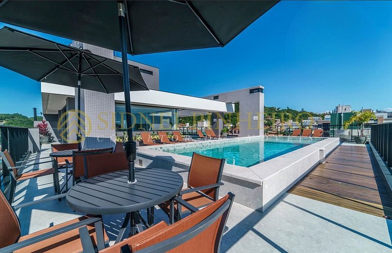 519 - Apartamento 03 dormitórios na Praia de Bombinhas