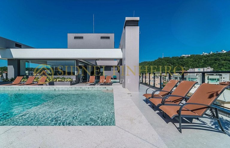 519 - Apartamento 03 dormitórios na Praia de Bombinhas