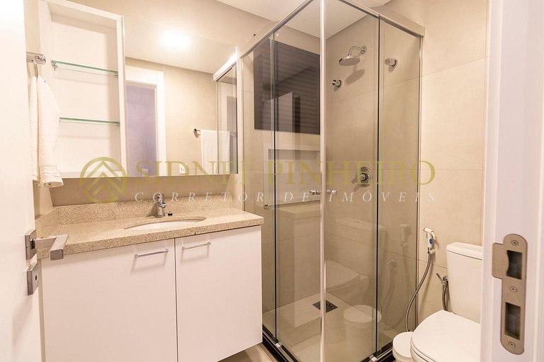 519 - Apartamento 03 dormitórios na Praia de Bombinhas