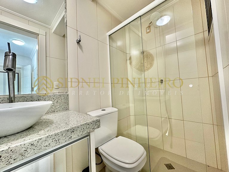 526 - Cobertura frente mar com 04 suítes na Praia de Bombas