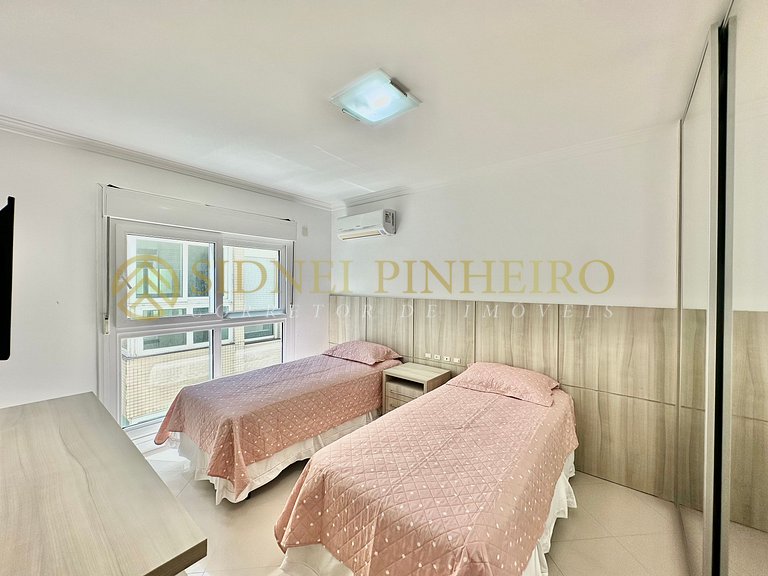 526 - Cobertura frente mar com 04 suítes na Praia de Bombas