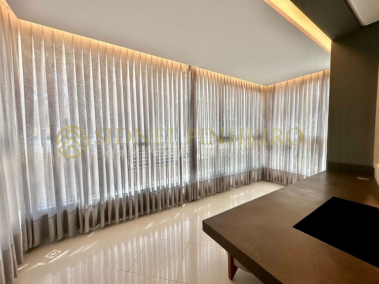 527 - Apartamento em Bombas frente mar 2 suítes