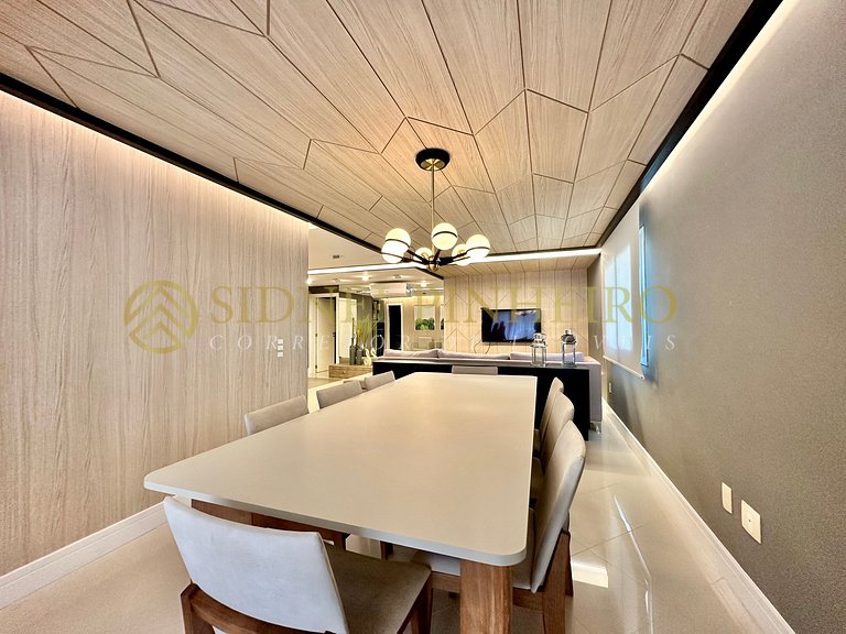 527 - Apartamento em Bombas frente mar 2 suítes