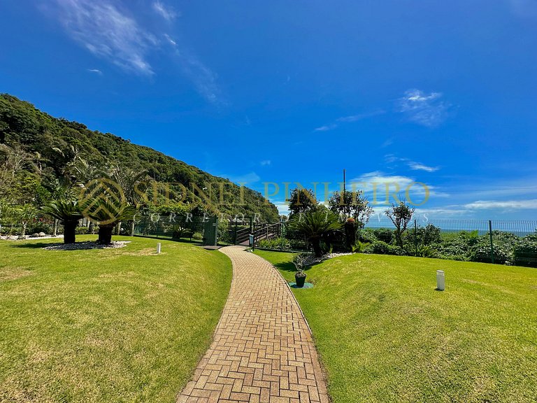 527 - Apartamento em Bombas frente mar 2 suítes