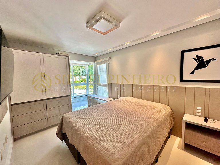 527 - Apartamento em Bombas frente mar 2 suítes