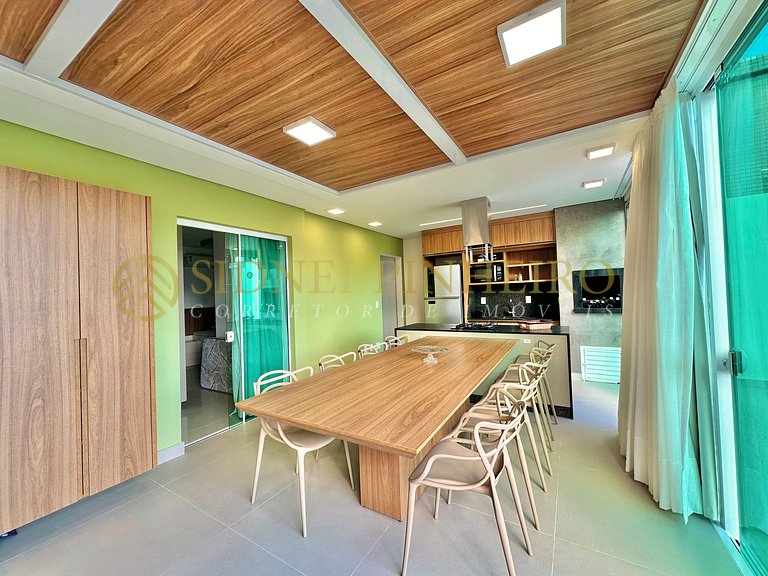 012 - Cobertura duplex na Praia de Mariscal