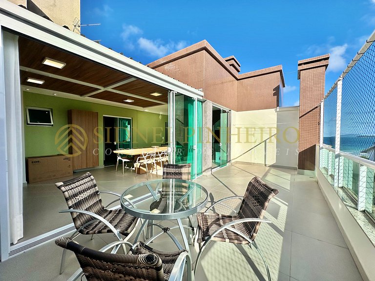 012 - Cobertura duplex na Praia de Mariscal