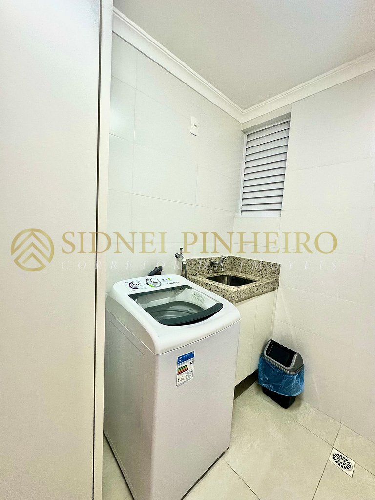 033 - Apartamento 02 dormitórios na Praia de Bombas