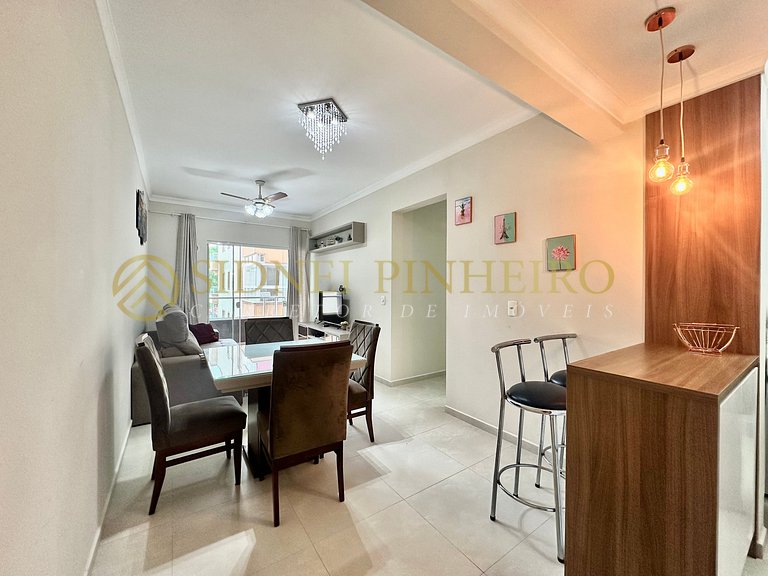 033 - Apartamento 02 dormitórios na Praia de Bombas