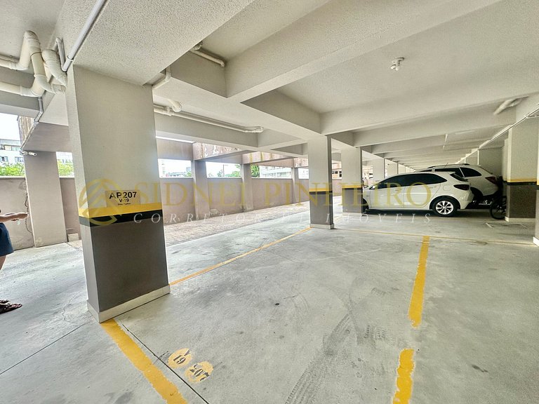 033 - Apartamento 02 dormitórios na Praia de Bombas