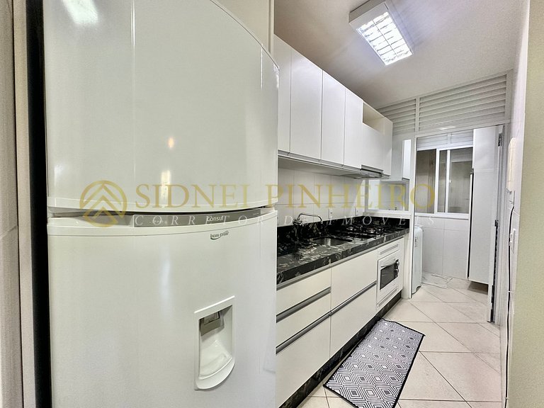 528 - Apartamento 03 dormitórios na Praia de Bombas