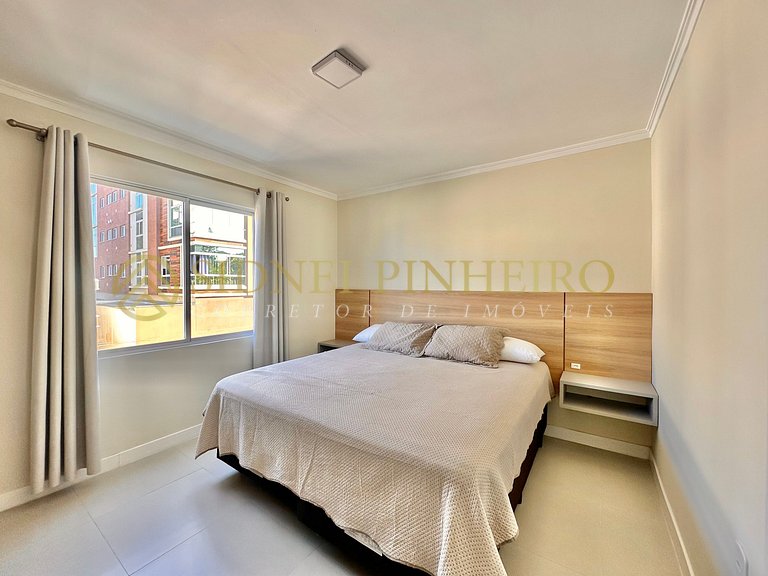 520 - Apartamento 2 dormitórios na Praia de Bombas