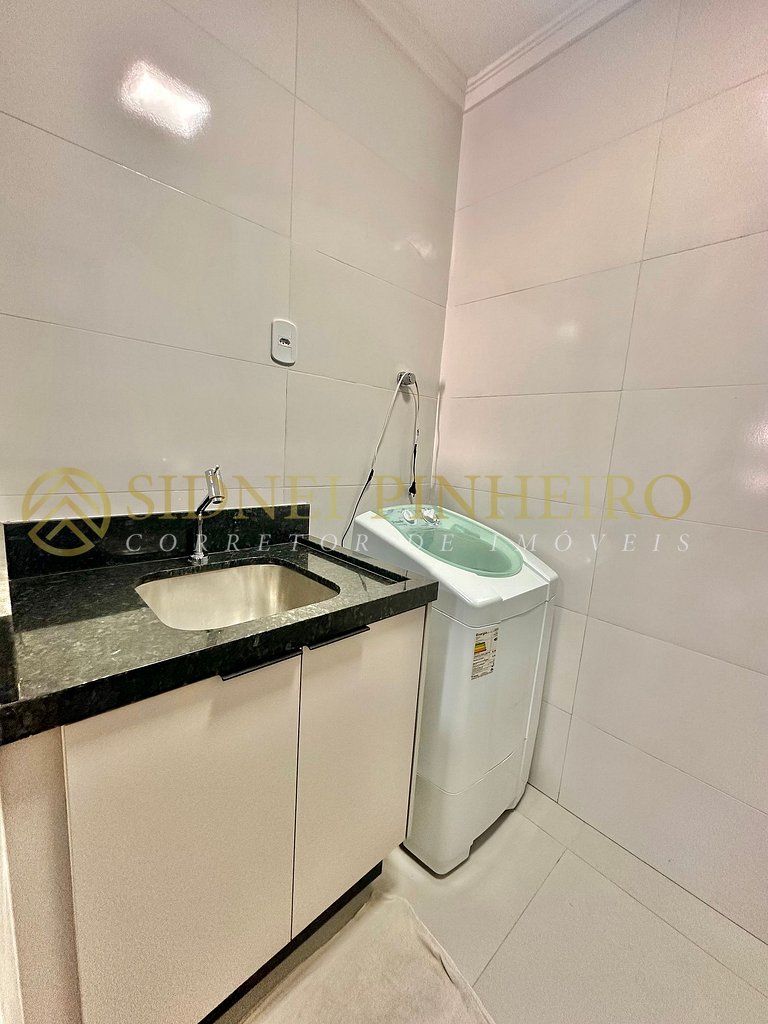 520 - Apartamento 2 dormitórios na Praia de Bombas