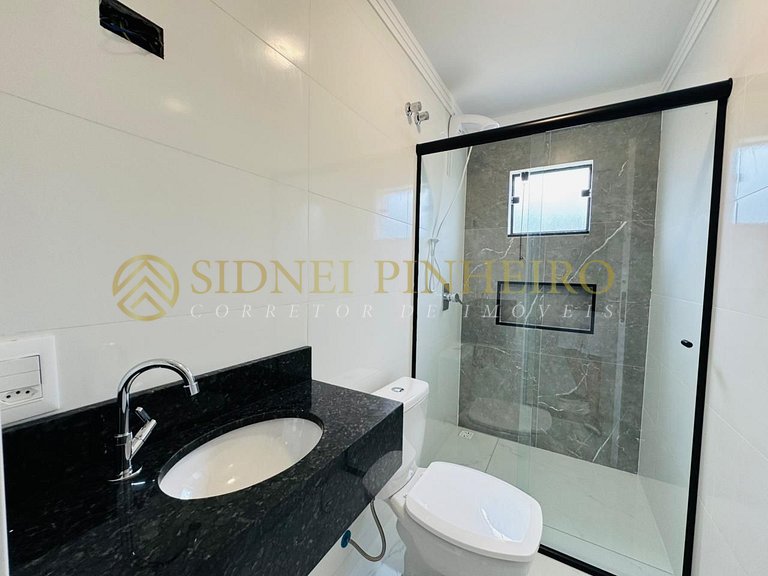 043 - Apartamento 02 dormitórios na Praia de Bombas