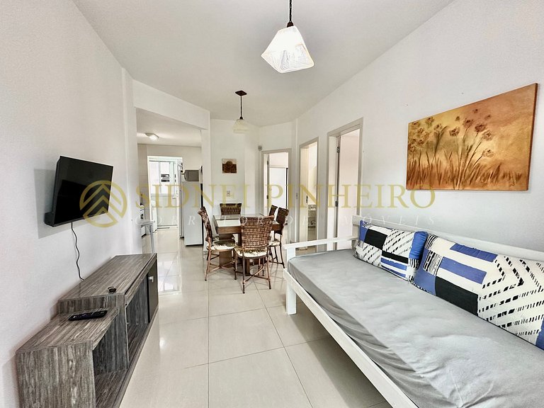 040 - Apartamento de 03 dormitórios na Praia de Bombas