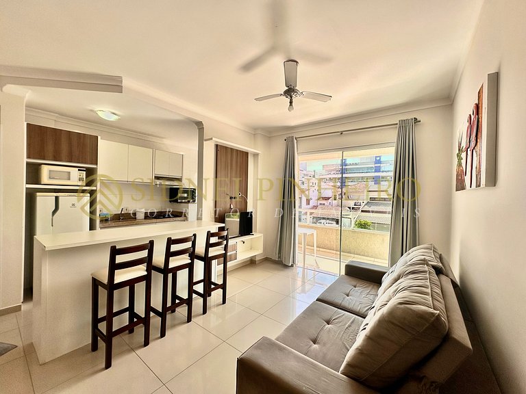 019 - Apartamento 03 dormitórios na Praia de Bombas