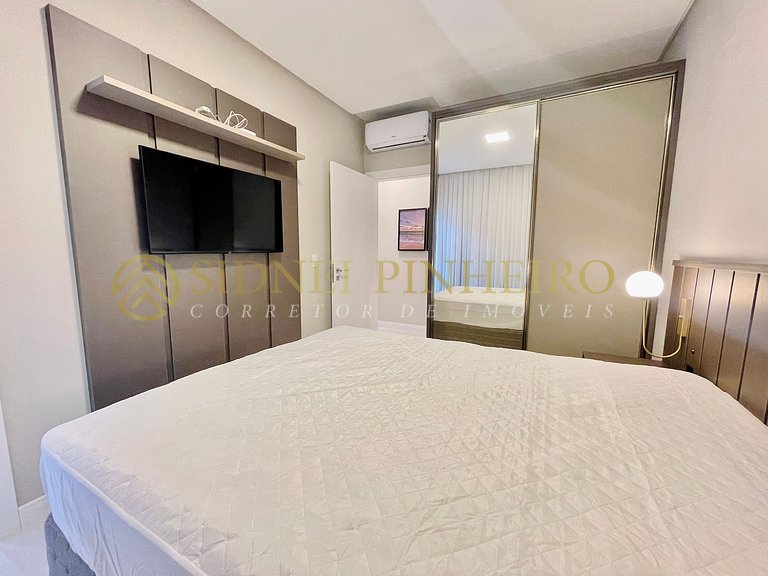 008 - Apartamento com piscina no Centro de Bombinhas