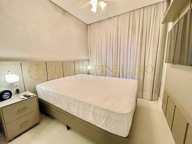 008 - Apartamento com piscina no Centro de Bombinhas