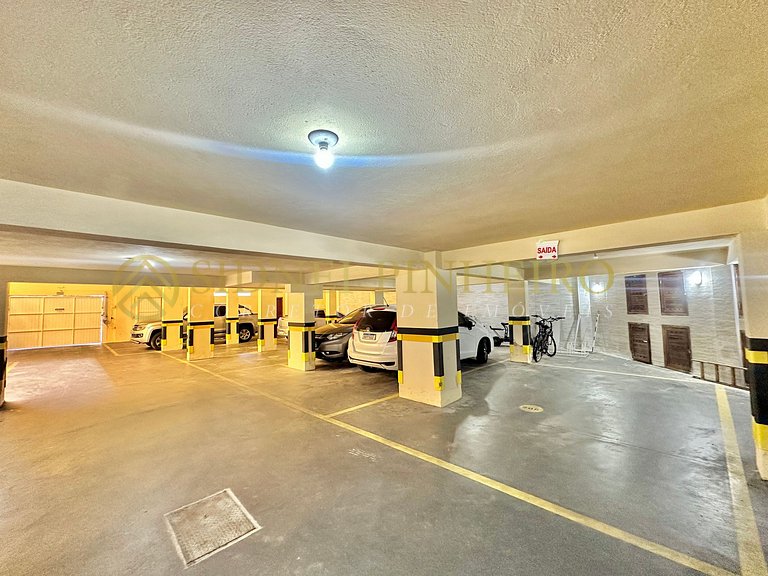 044 - Apartamento 03 dormitórios na Praia de Bombas