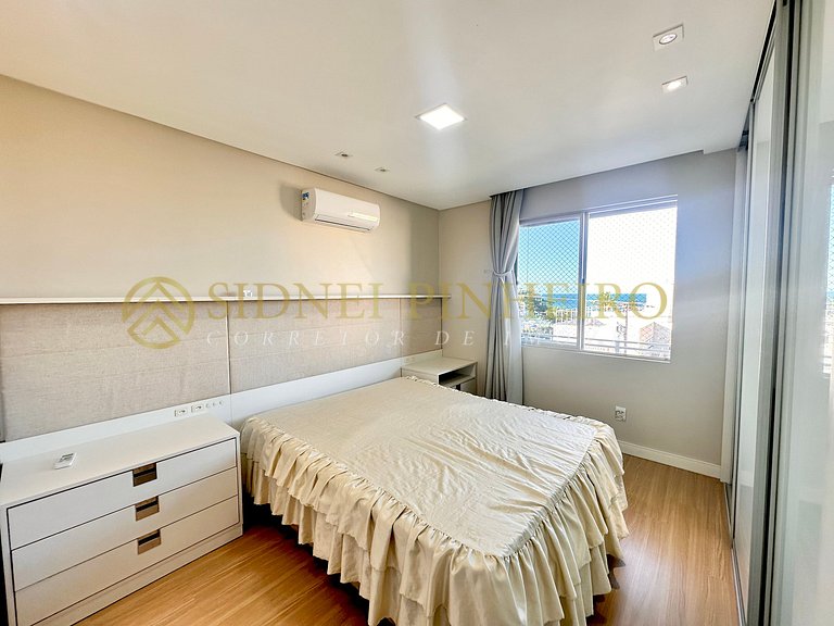 542 - Apartamento 03 dormitórios na Praia de Bombas