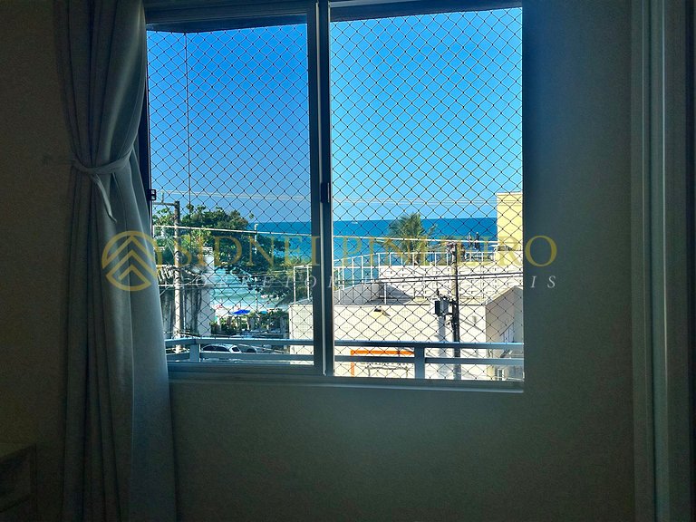 542 - Apartamento 03 dormitórios na Praia de Bombas