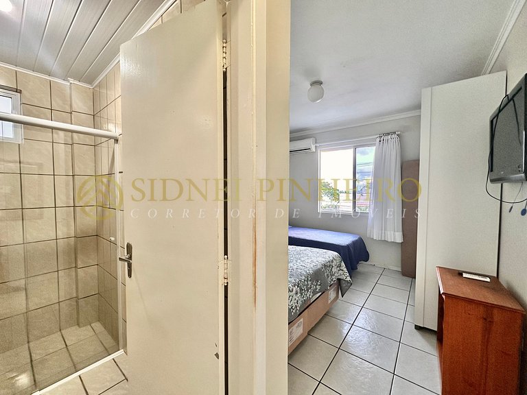 543 - Apartamento 03 dormitórios na Praia de Bombas