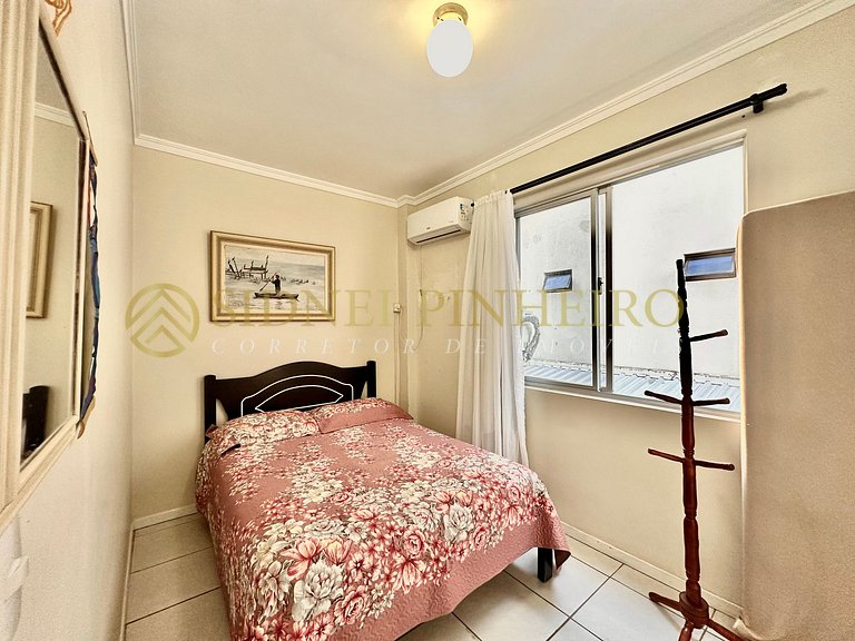 543 - Apartamento 03 dormitórios na Praia de Bombas