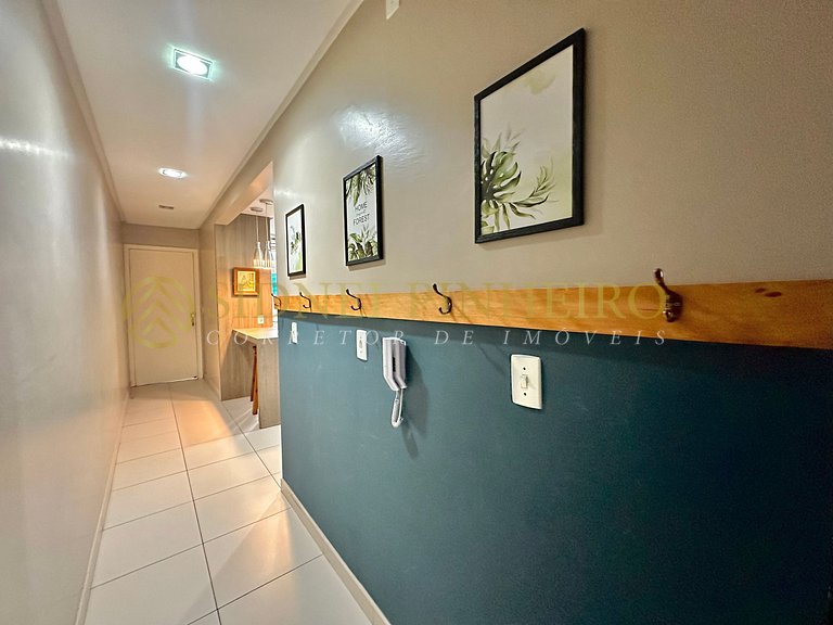 543 - Apartamento 03 dormitórios na Praia de Bombas