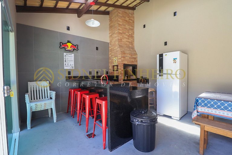 554 - Casa com Piscina em Mariscal
