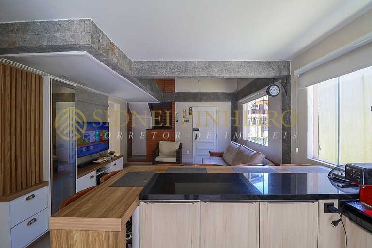 554 - Casa com Piscina em Mariscal